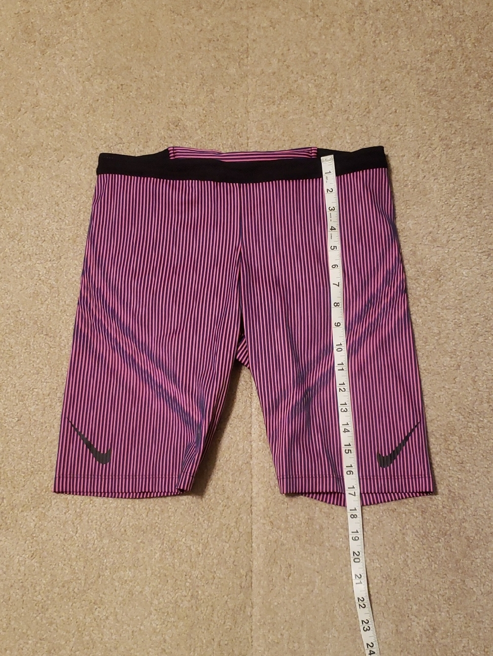Nike AeroSwift Men's Dri-FIT ADV Running 1/2-Length Tights - Picture 13 of 16